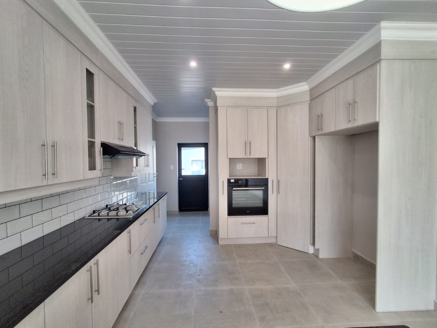 3 Bedroom Property for Sale in Stilbaai Wes Western Cape